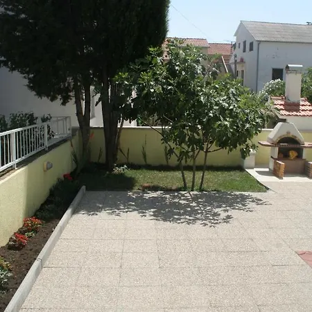 4210a * Vodice